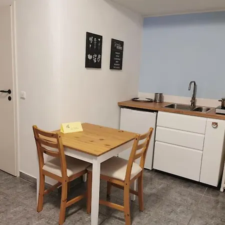 1-room Bergheim Апартаменты *